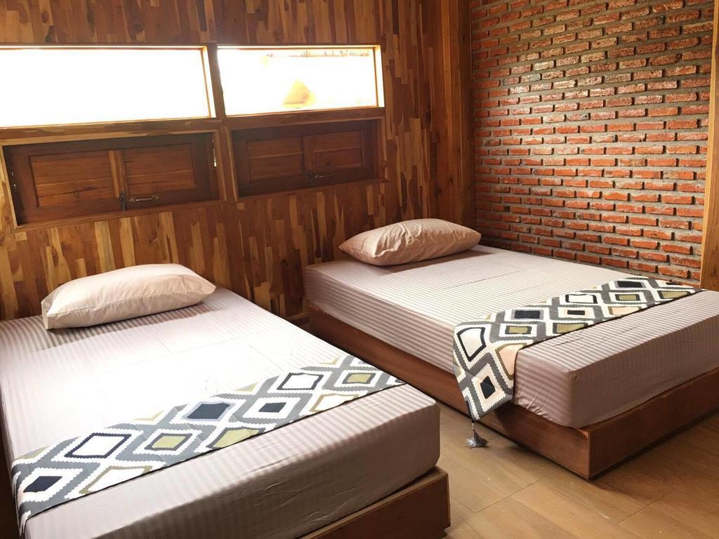 Saduemuenghomestay Phrae Extérieur photo