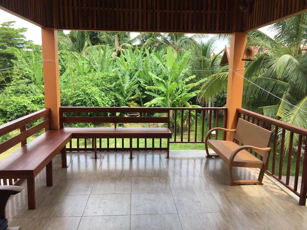 Saduemuenghomestay Phrae Extérieur photo